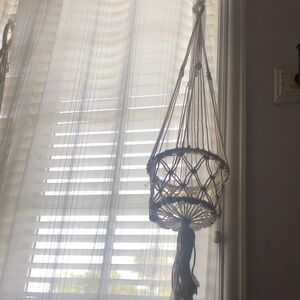 Handcrafted Macramé Plant Hanger - Cream